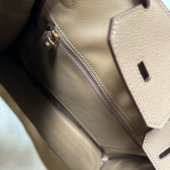 Etoupe Pebble Leather 30 Leather Bag Belted Lock Key Satchel w/ Gold Hardware C1 - Picture 11 of 16